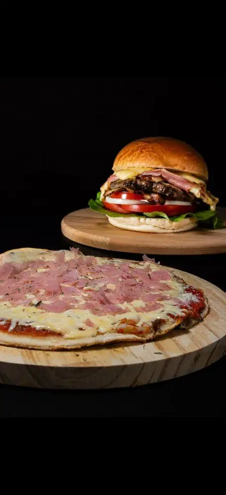 Pizzas y chivitos premium